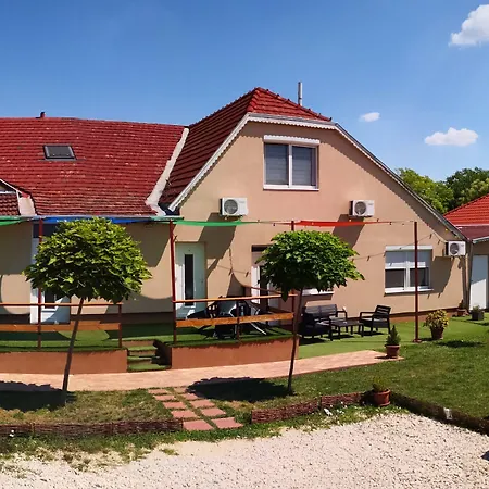 Garden * Budapest