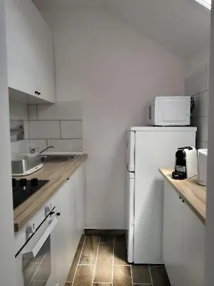Garden Apartment *