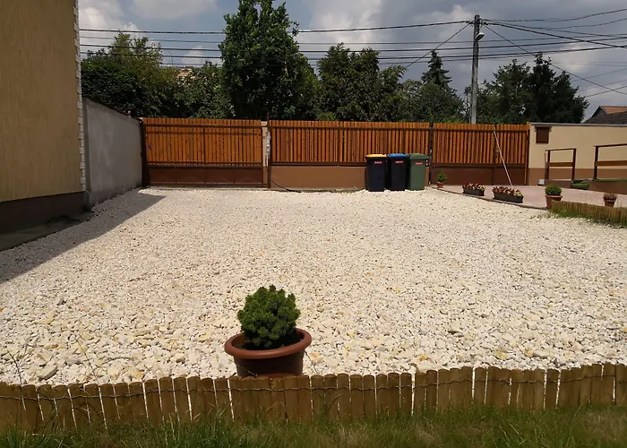 Garden * Budapeşte